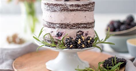 Mini Schokotörtchen mit Brombeer Rosmarin Creme Alles und Anderes