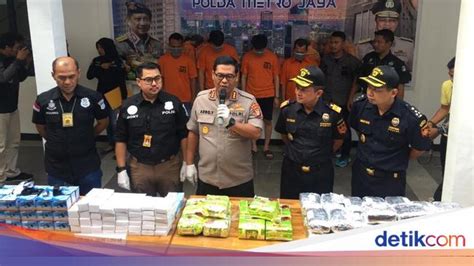 Kurir Narkoba Jaringan Malaysia Jatim Ditangkap 5 Kg Sabu Disita