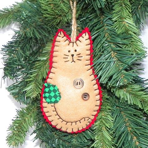 Felt Cat Christmas Ornament By Merrilymadechristmas On Etsy Cat Christmas Ornaments Felt