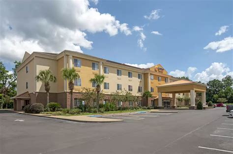 Photos of Alexandria Hotel | Comfort Suites Alexandria, Louisiana