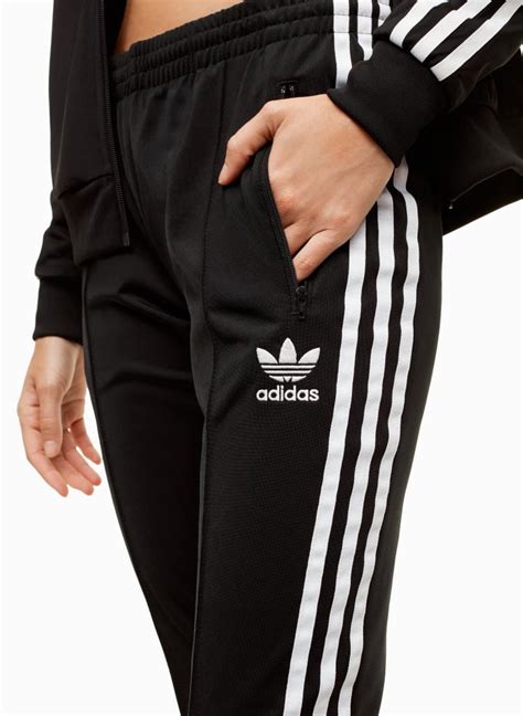 Спортивные штаны Adidas: обзор мужских и женских моделей