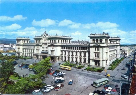 EL EDIFICIO HISTORICO PALACIO NACIONAL DE LA CULTURA GUATEMALA