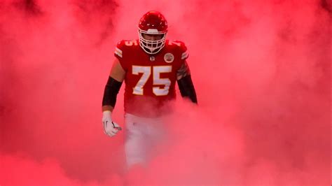 Who Is Mike Remmers Kansas City Chiefs Lineman From Portland Kgw