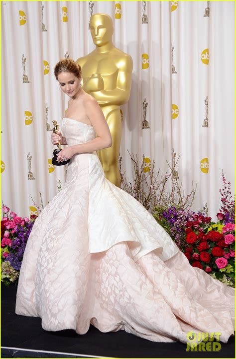 jennifer lawrence dior oscar dress
