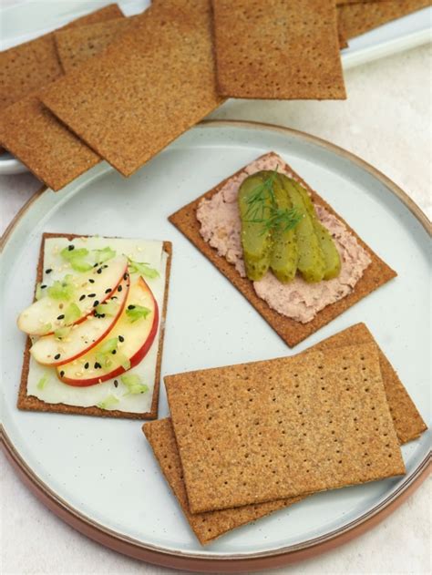 Homemade Rye Crackers Moorlands Eater Recipes