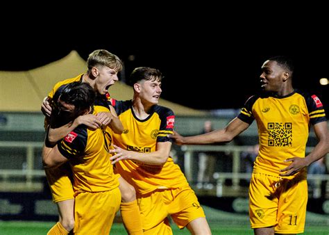 Fa Youth Cup Rd Qr Cray Wanderers Kingstonian Match