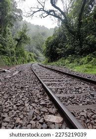 Dudhsagar Waterfall Railway Track Pic Stock Photo 2275219039 | Shutterstock