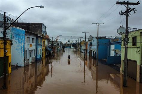 Mindestens 66 Tote bei Überschwemmungen in Brasilien