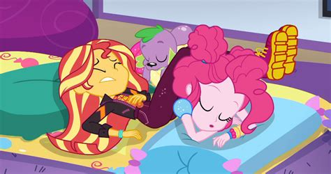 Mlp Eqg Season 2 Wake Up Moments 6 By Wakko2010 On Deviantart