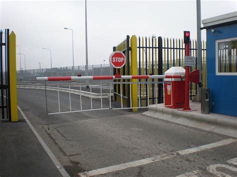 Security Barriers | Manual & Automatic Barriers - Newgate 