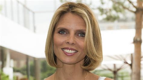 Photo Sylvie Tellier saffiche en bikini elle crée le buzz sur les réseaux sociaux Femme