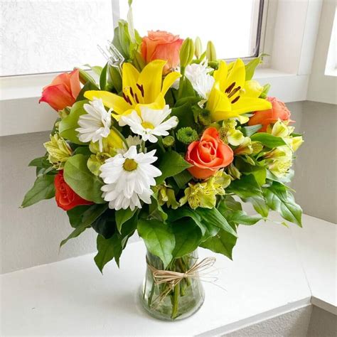 9 Best Cheap Flower Delivery Services (2022) - Petal Republic