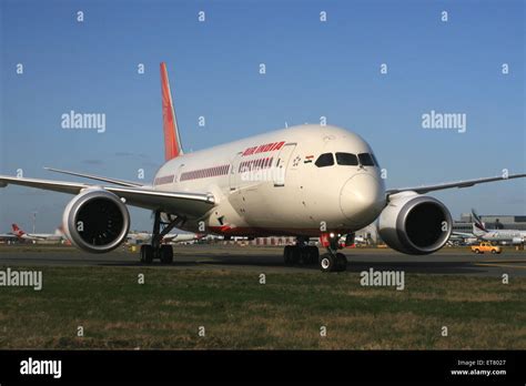 AIR INDIA 787 DREAMLINER Stock Photo - Alamy