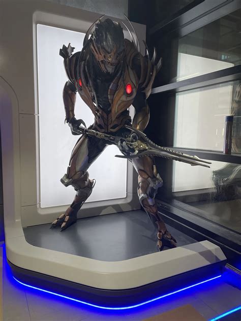 Vanduul Warrior (mannequin) by Mangostone - Star Citizen Wiki