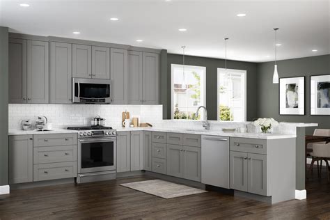 Shaker Kitchen Cabinets With Crown Molding | www.resnooze.com