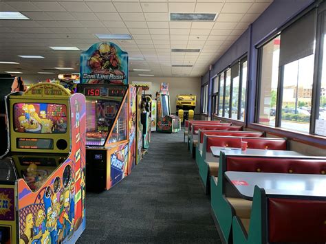 Chuck E Cheeses Interior Chuck E Cheeses 75 15000 S Flickr