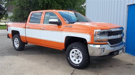 Two Tone Paint Jobs On New Chevy Trucks Visual Motley