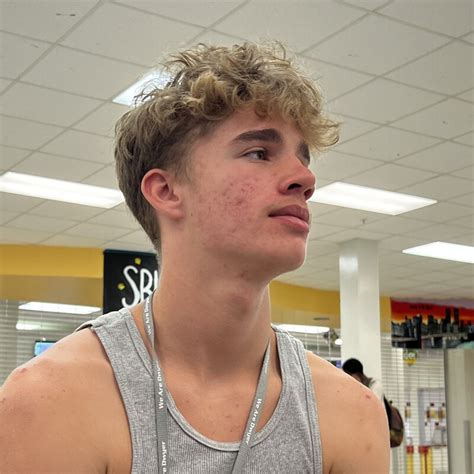 Yosmani Carnet - William T. Dwyer High School - Miami, Florida, United