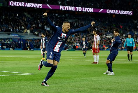 Neymar Was Loving It As Kylian Mbappe Scored Magical Volley In PSG V