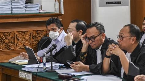 Jaksa Dan Kuasa Hukum Sambo Sudah Lirik Lirik Minta Hakim Tunda Sidang