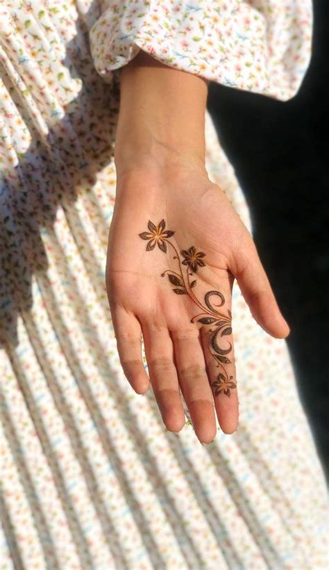 35 Beautiful Henna Design Ideas Simple Henna Modèles de henné