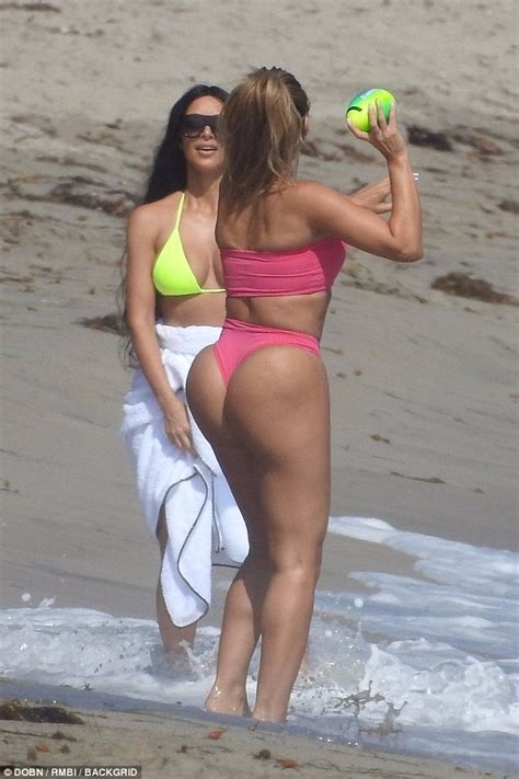 Larsa Pippen Out Kardashians BFF Kim As She Shows Her Cheeky Side In Pink Bikini Daily Mail Online