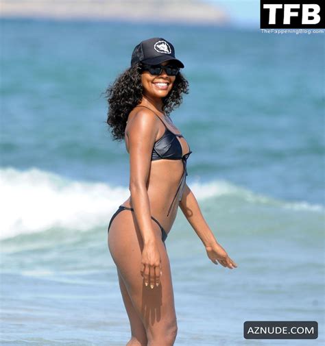 Gabrielle Union Sexy Seen Showing Off Her Toned Beach Body Wearing A Bikini In Ibiza AZNude