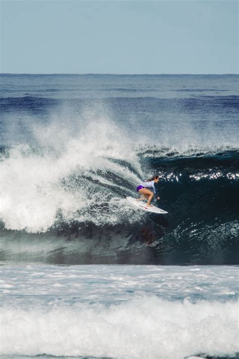 Moana Jones Wong Surfing Pipeline