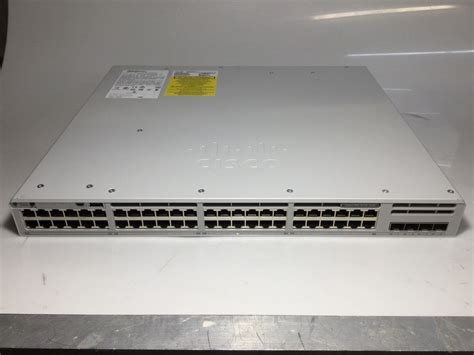 Switch Cisco Catalyst 9300 Series 9300l 48 Poe 4x10g Model C9300l