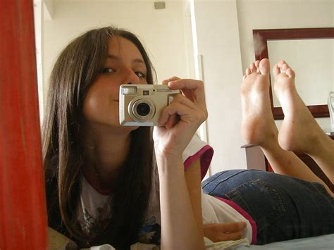 Porn Image Selfshot Girls Feet Pose