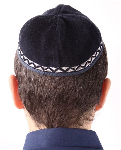 What Is A Kippah Yarmulke Mitzvahs And Traditions