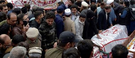 Pakistan 62 Morts Dans Un Attentat Contre Une Mosquée De Peshawar