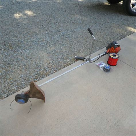 Lot 202 Husqvarna 132r String Trimmer Norcal Online Estate Auctions Estate Sales