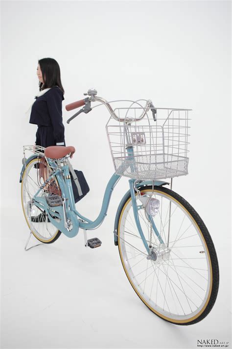 NAKED ART NO 自転車とパンチラ 新谷彩夏 丝莱特俱乐部