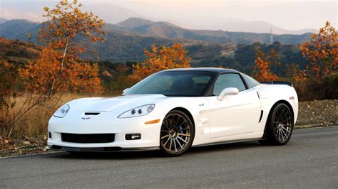 Wallpaper White Side View Sports Car Performance Car Chevrolet