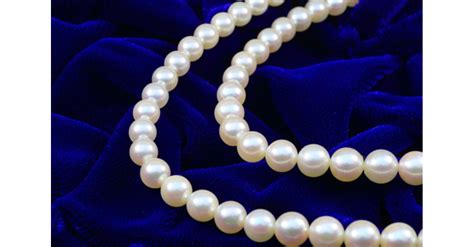 How To Pick The Perfect Strand Of Pearls Here In Hanover