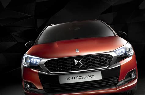 NOUVELLE DS 4 ET DS 4 CROSSBACK Road And Motors