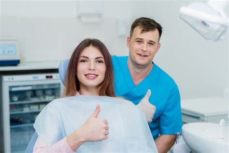 Premium Photo Doctor Orthodontist Posing On Camera With Her Beautiful