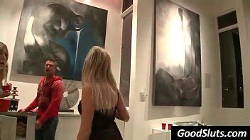 Las Chicas Fiesteras Se Vuelven Locas Con Las Bebidas Xvideos