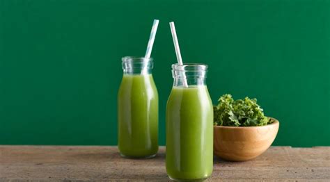 Sweet Kale Smoothie For Clear Skin Acne 50 Friendly