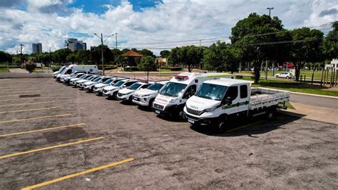 Prefeitura incorpora novos ônibus caminhões veículos e ambulâncias à