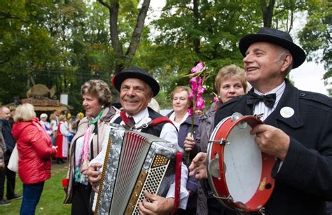 Polish Folk Music focus at Shockwave-Sound.com - Shockwave-Sound Blog ...