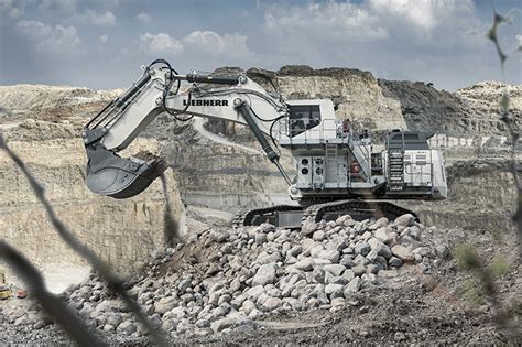 Liebherr Unveils R Mining Excavator At Bauma Copperbelt