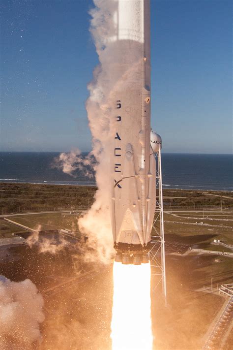 In Photos Spacex Launches Lands 1st Reused Falcon 9 Rocket Space