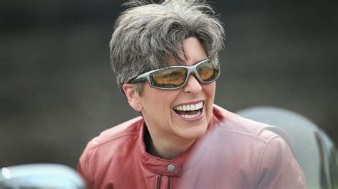 Iowa Sen. Joni Ernst Says She's No Kingmaker, But Keeps VP Door Open ...