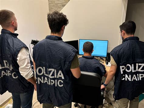 Maxi Operazione Contro La Pedopornografia Tra Arrestati Prete E Agente