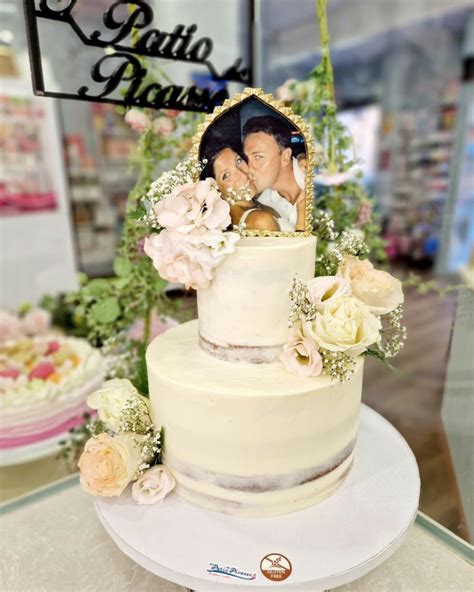 Tarta Boda Con Foto Vintage Flores Rosas El Patio De Picasso