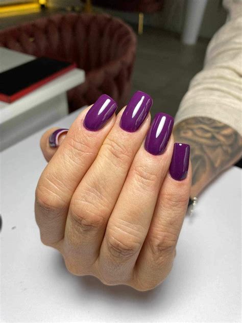 Modny Manicure Na Zim Fioletowe Paznokcie Gazeta Wroc Awska