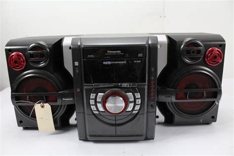 Panasonic SA AK330 CD Stereo System 3 Items Property Room