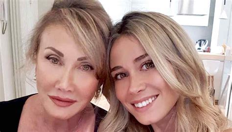 Diletta Leotta Avete Mai Visto La Bellissima Mamma Della Conduttrice